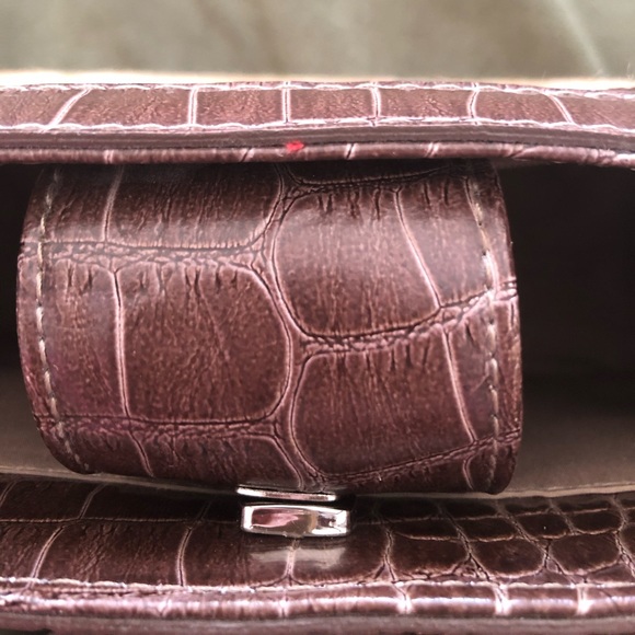 Tapestry purse with faux leather by Liz Claiborne - Picture 7 of 11